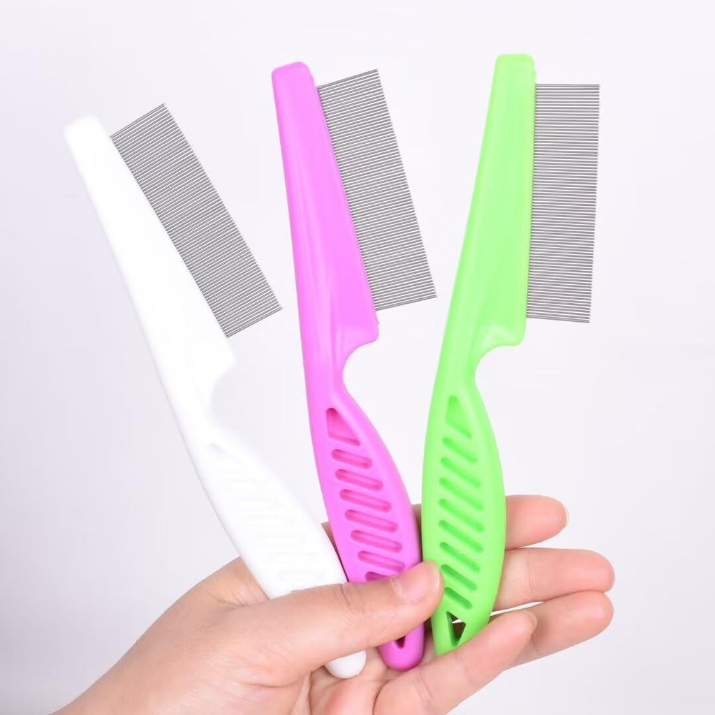 Close up of rounded teeth for safe pet grooming