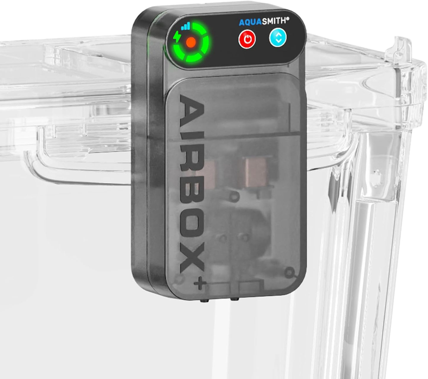 Aquasmith live bait aerator with magnetic charging