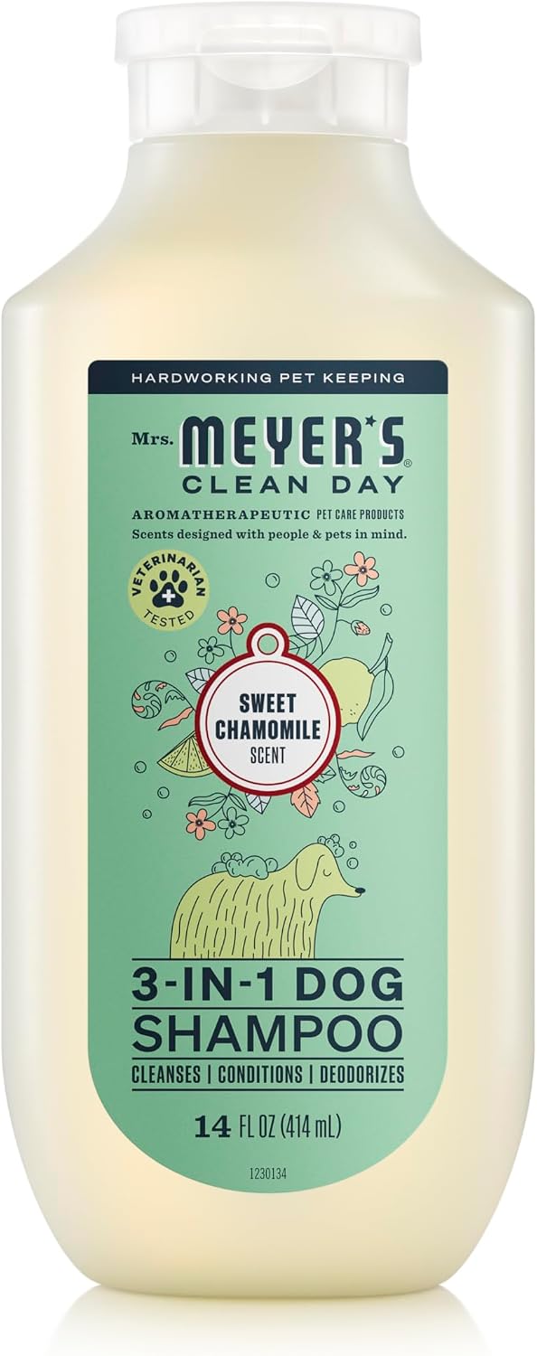MRS. MEYER'S Clean Day Dog Deodorizing Spray, White Peach Scent, 8oz - Image 12