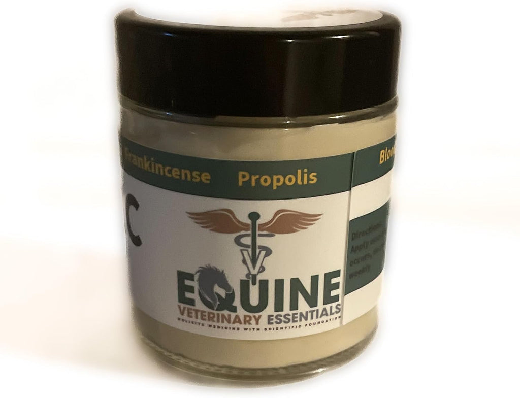 Veterinarian-formulated Equi-SARC cream for horse skin health
