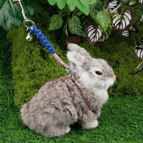 Side profile view of the dual color blue and pink GAGILAND guinea pig harness set.
