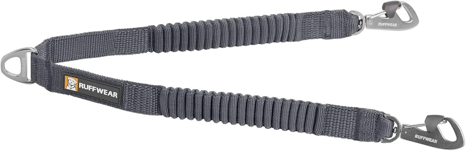 Ruffwear Double Track Coupler front view showing basalt gray shock absorbing webbing.