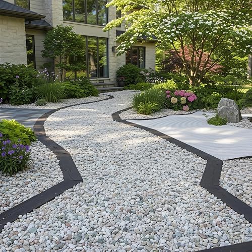 Consdan natural gravel featured as a decorative vase filler