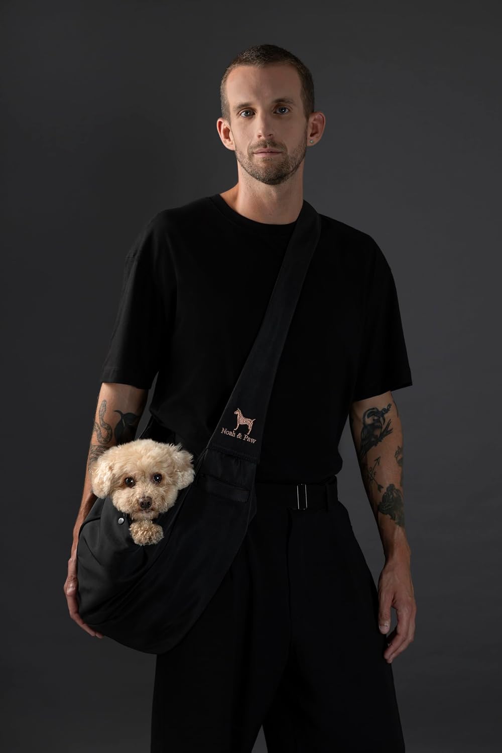 Noah and Paw pet carrier with adjustable shoulder strap