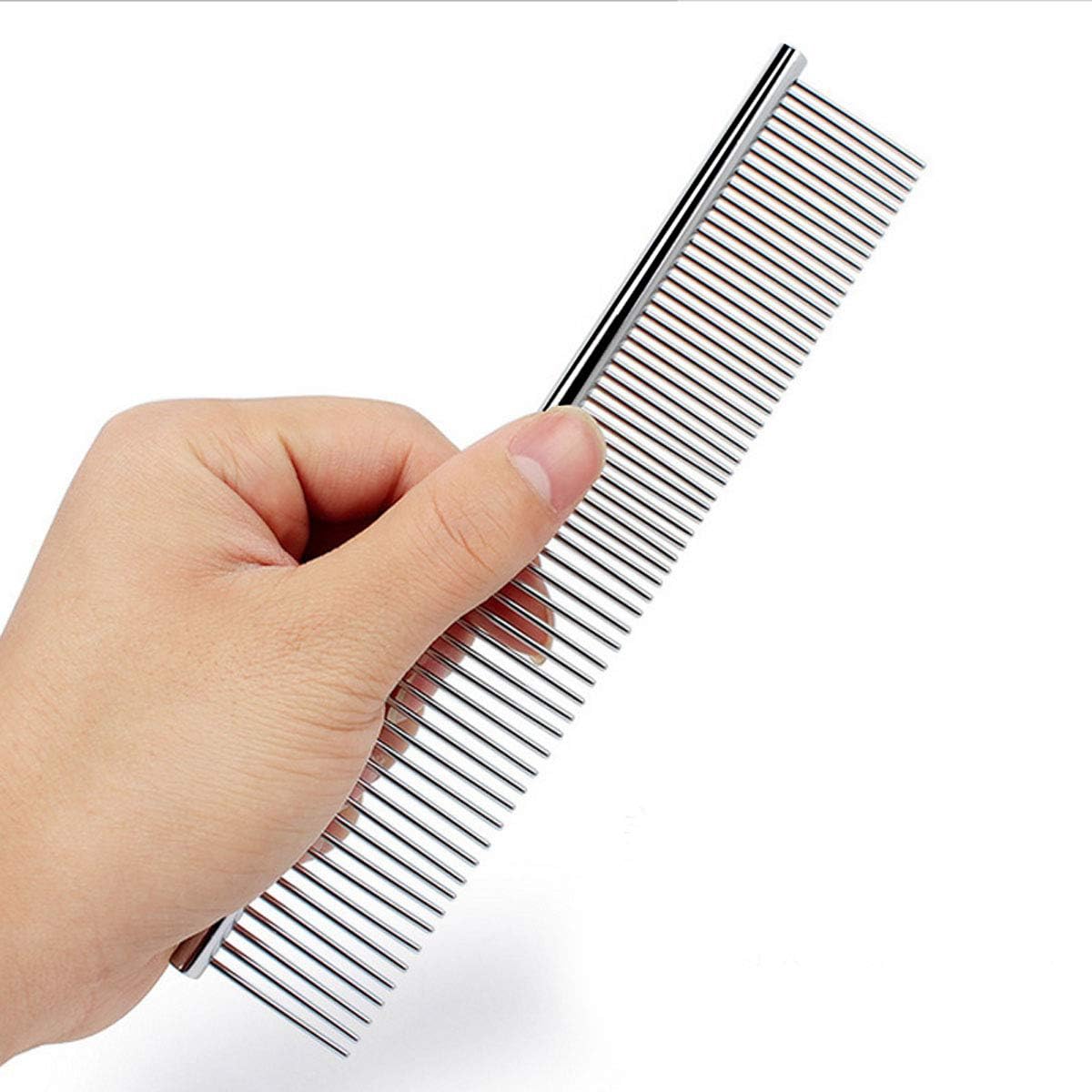 Close up of the rounded end teeth on the yuntop metal pet deshedding tool.