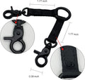 Della Stella double headed hook pet safety lead demonstrating the three hundred and sixty degree swivel mechanism.
