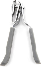 Ergonomic non-slip handle of Jackson Galaxy cat clippers