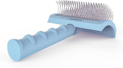 Close up view of the one hundred and thirty five degree angled grooming needles