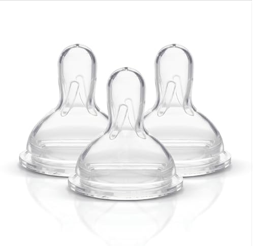Medela silicone wide base nipple detail