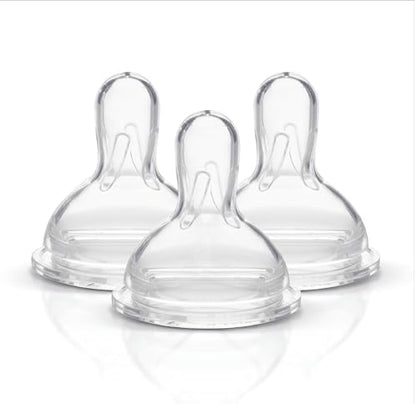 Medela silicone wide base nipple detail