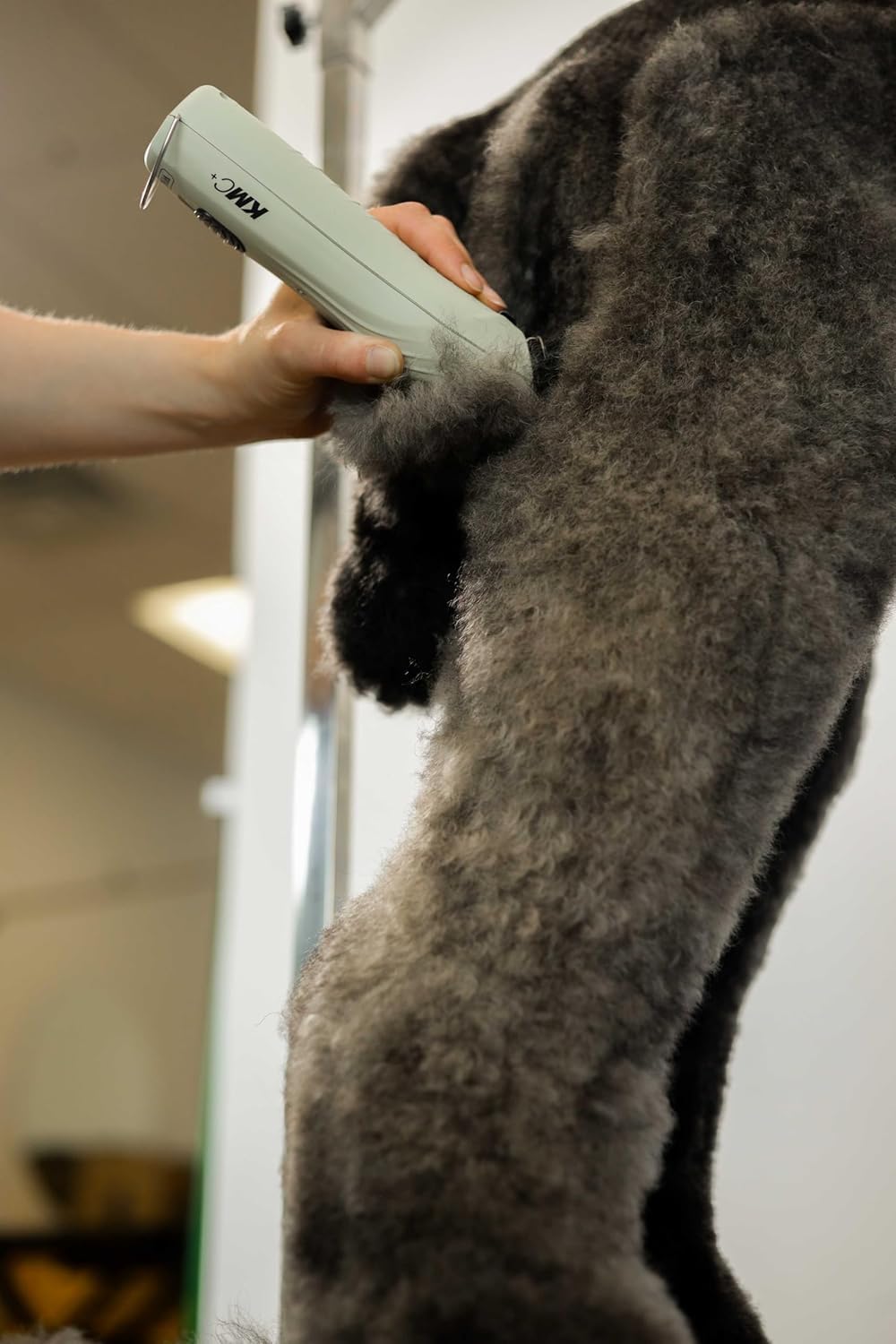 Wahl KMC Plus animal clipper packaging box displaying the full grooming kit items.