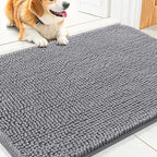 Smiry indoor pet rug absorbing water and trapping dirt from dog paws