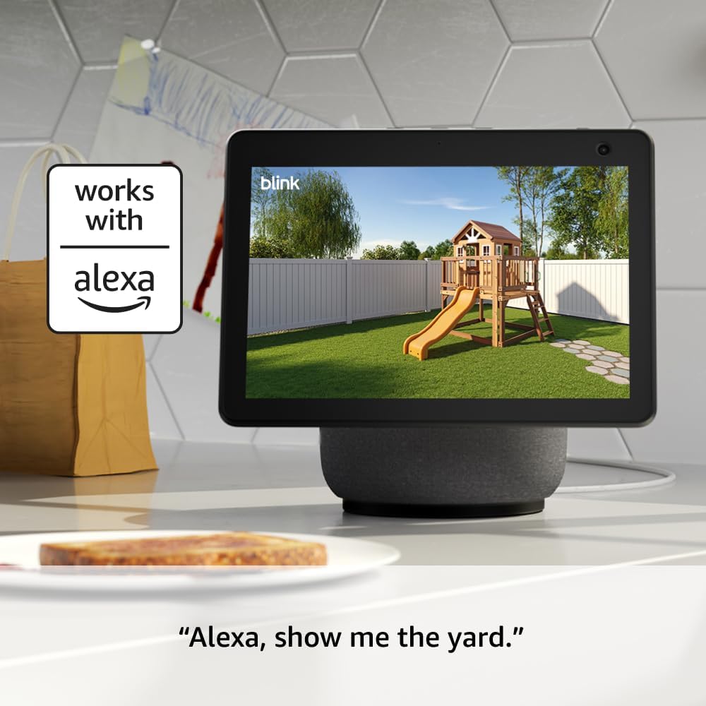 Blink Outdoor 4 - Wireless smart security camera, two-year battery life, 1080p HD day and infrared night live view, two-way talk. Sync Module Core included - 3 camera system - Image 7