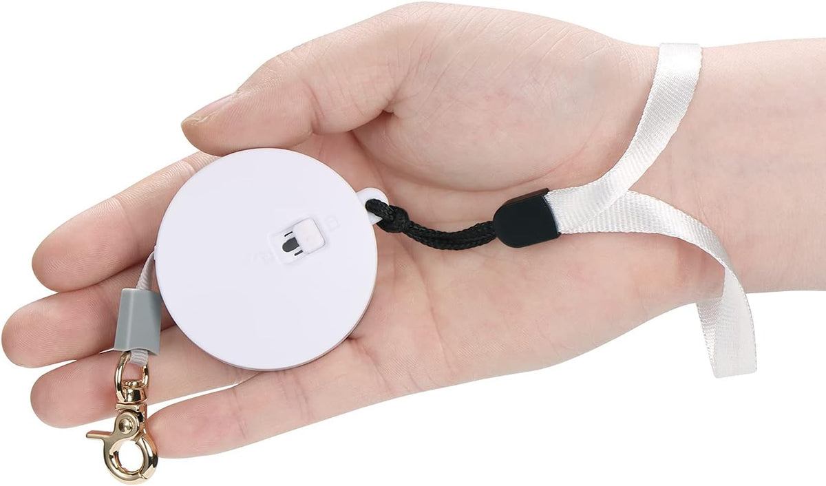 Cugbcug mini retractable dog leash white front view