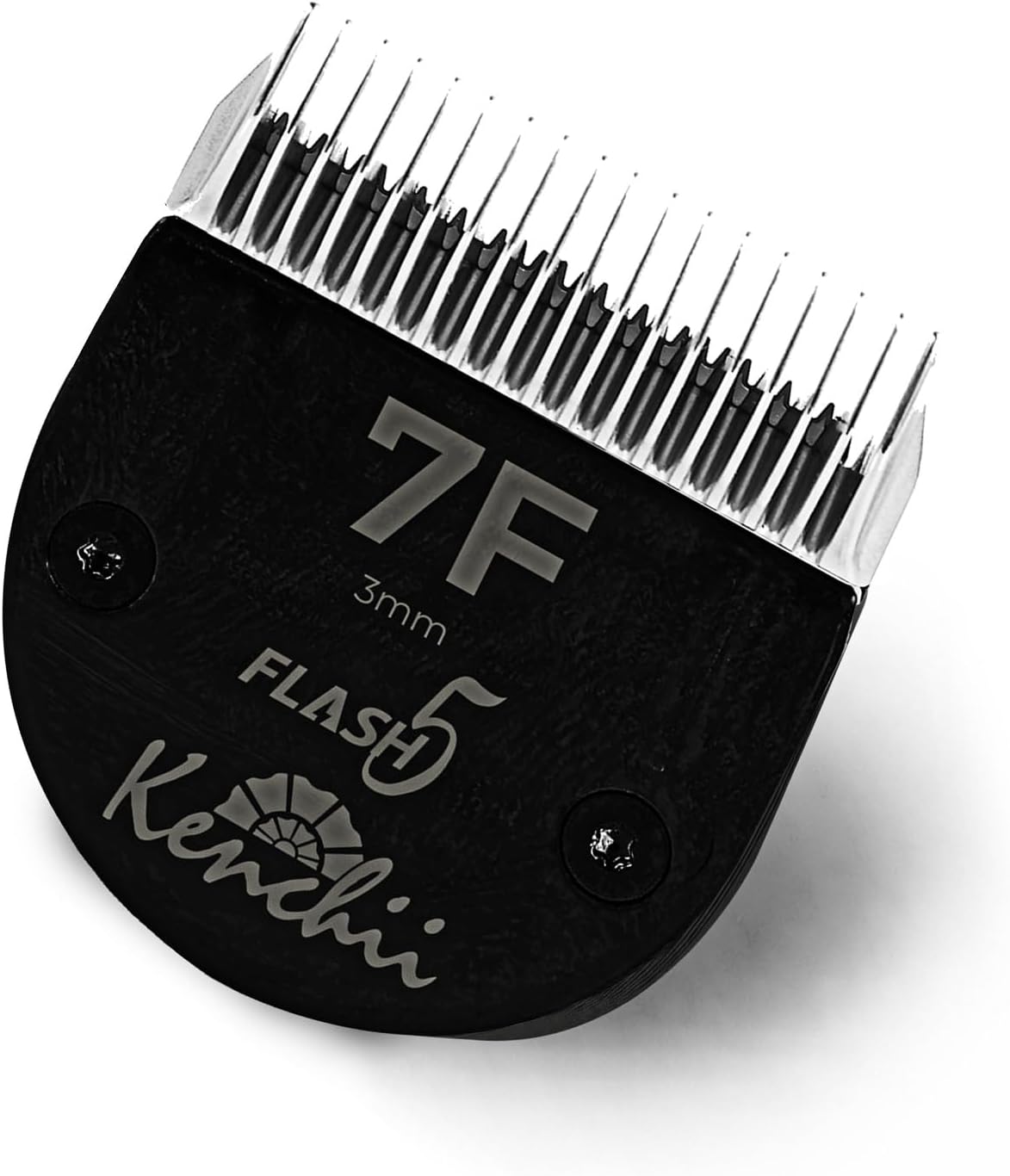 Macro shot of the durable teeth setup engineered for smooth pet hair clipping and trimming.