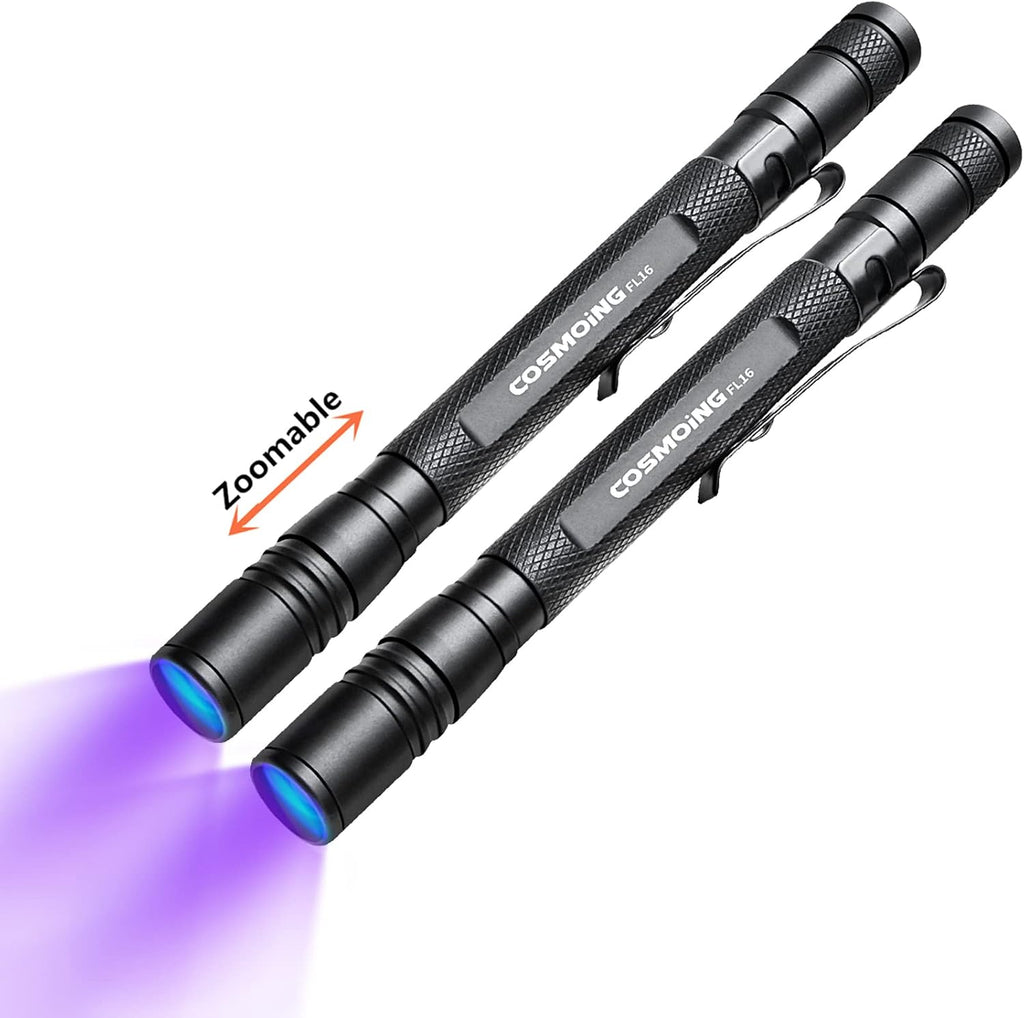 Cosmoing heavy duty pet stain detector showing the battery compartment for Triple-A batteries