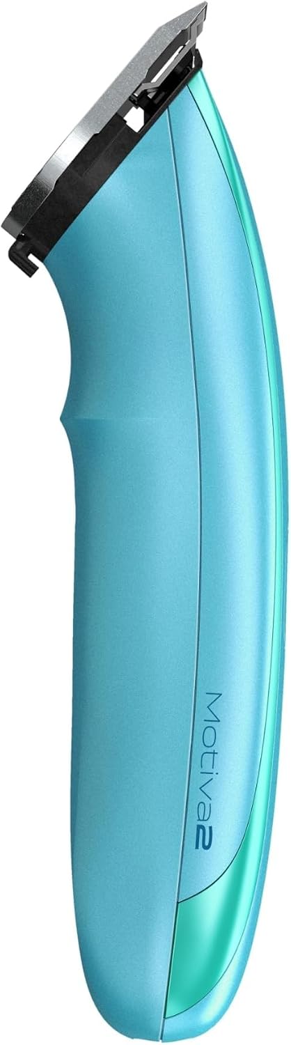 Wahl Motiva2 cordless pet trimmer side view showcasing the textured ergonomic grip housing