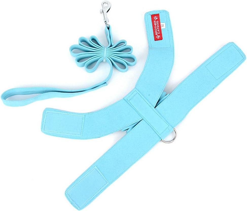 SELMAI cat and small dog harness showing adjustable hook and loop strap