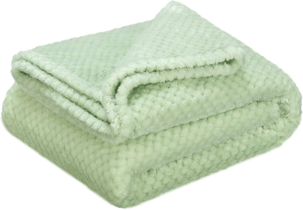 Dog Blanket or Cat Blanket or Pet Blanket, Warm Soft Fuzzy Blankets for Puppy, Small, Medium, Large Dogs or Kitten, Cats, Plush Fleece Throws for Bed, Couch, Sofa, Travel (L/40" x 48", Dark Green) - Image 11