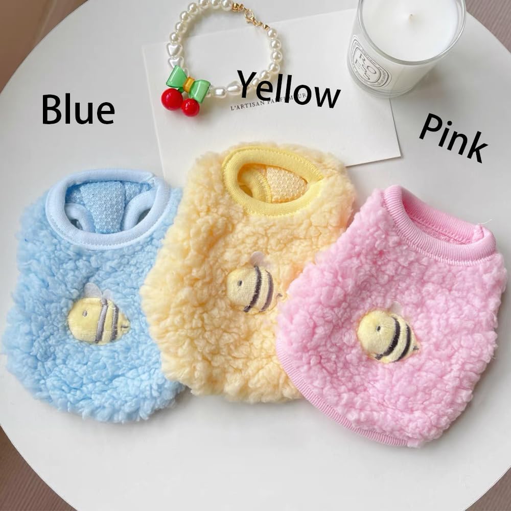Back view of the JAAQUCD embroidered bee sweatshirt for newborn kittens