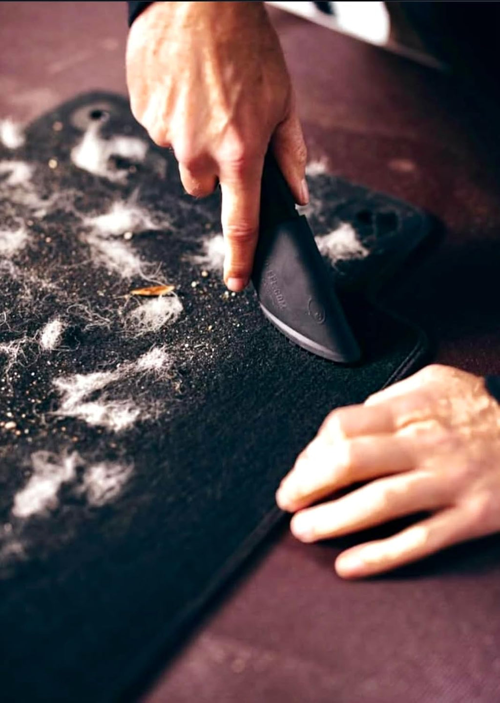 Close up of Fur-EEL PRO II bristles removing pet fur