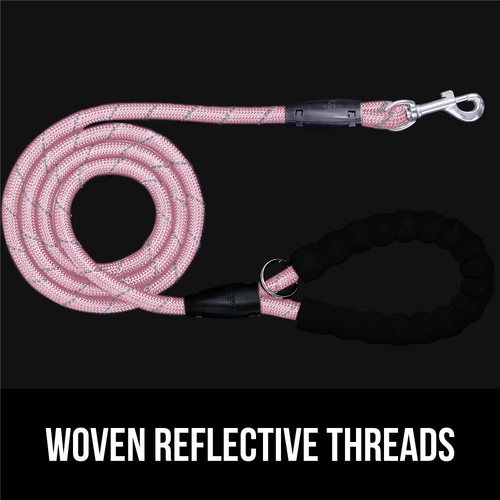 Durable metal clasp with 360 degree rotating swivel on pink leash