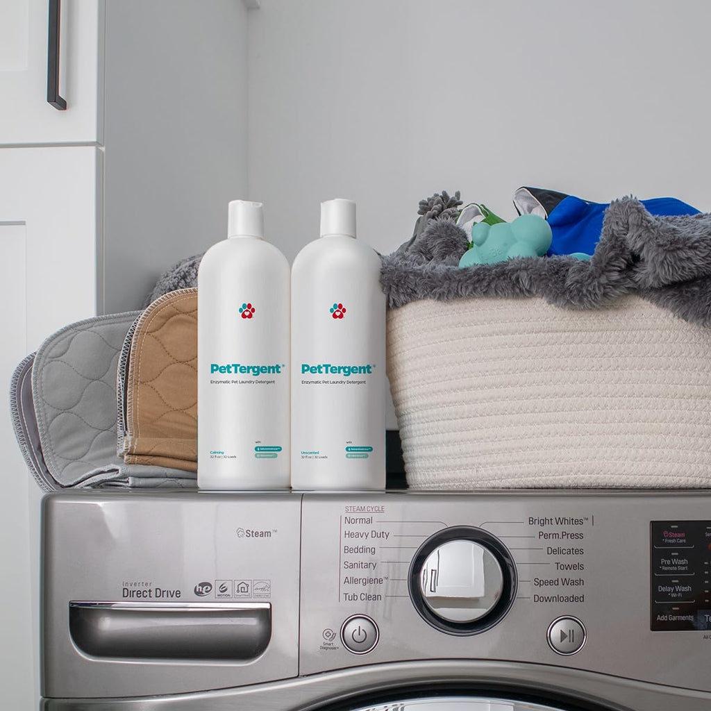 Side view of Pet Parents PetTergent laundry detergent
