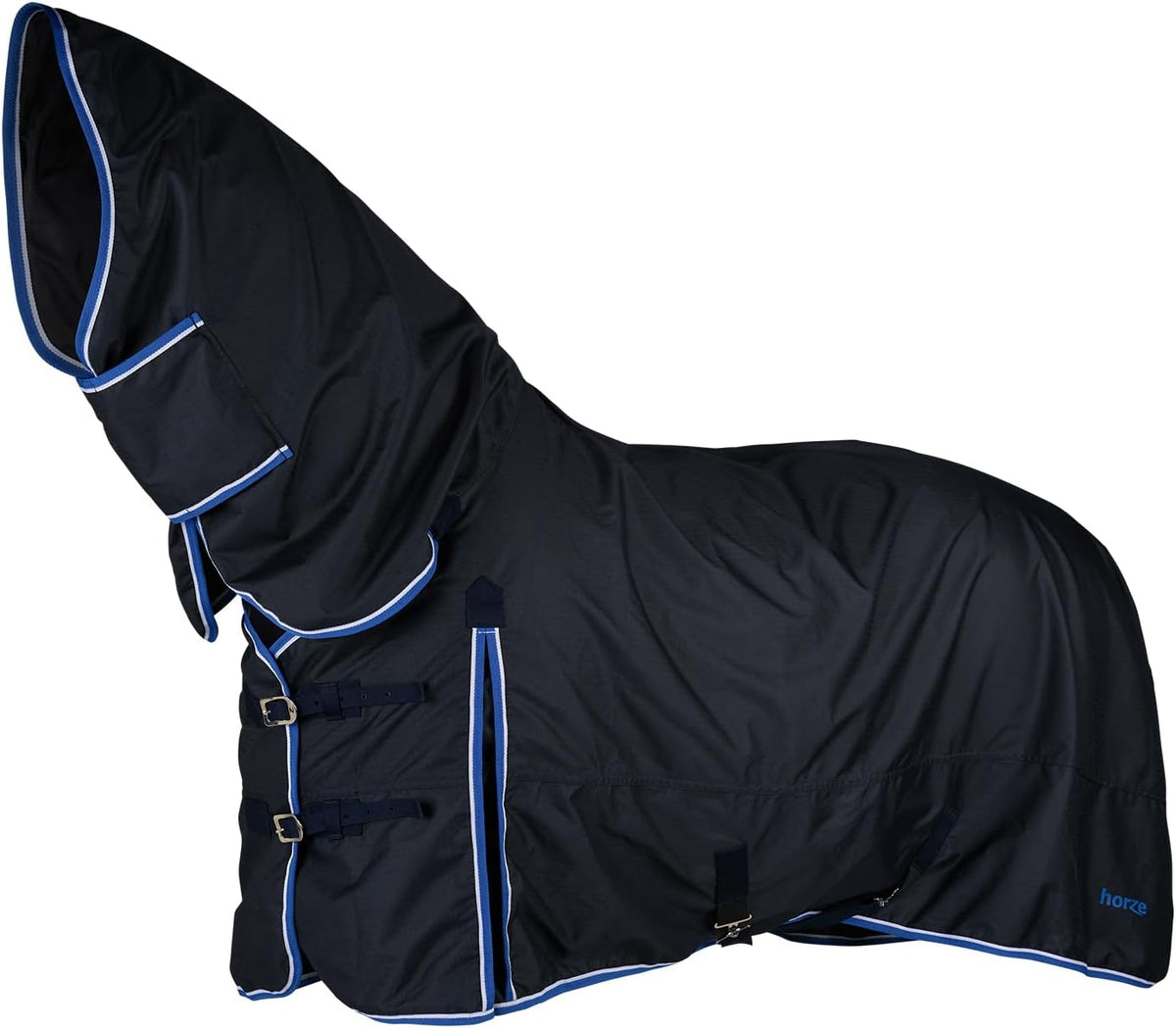 Close up view of the 600D ripstop fabric and front buckles on Horze Glasgow blanket