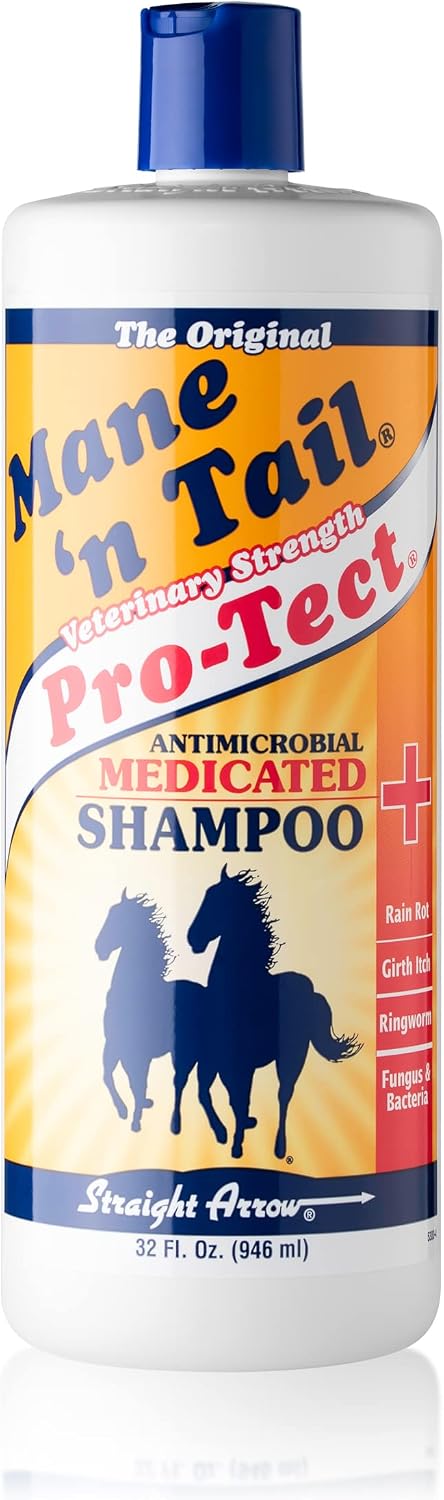 Mane 'n Tail Pro-Tect Medicated Shampoo front view broad spectrum antimicrobial treatment bottle