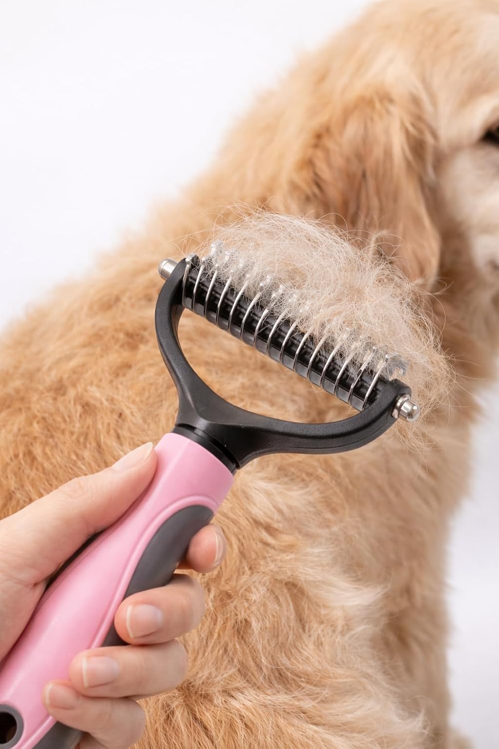 Close-up of the ergonomic handle and brush design