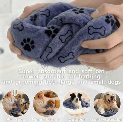 Silicone dog bath brush included in Idqquqq grooming set