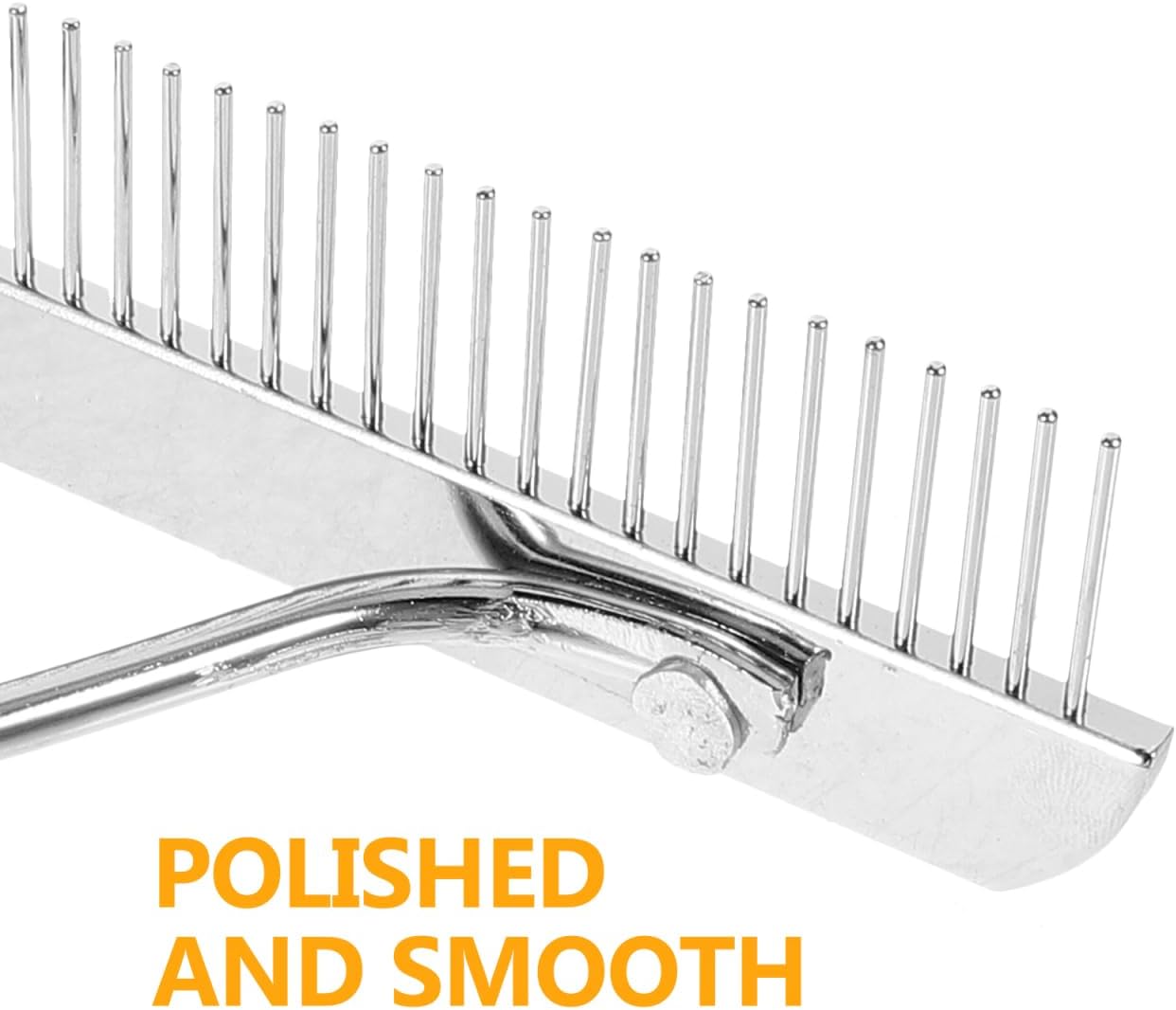 Ergonomic wooden handle detail of POPETPOP grooming rake