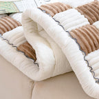 Anti slip silicone backing on the homerefrom plaid dog bed blanket