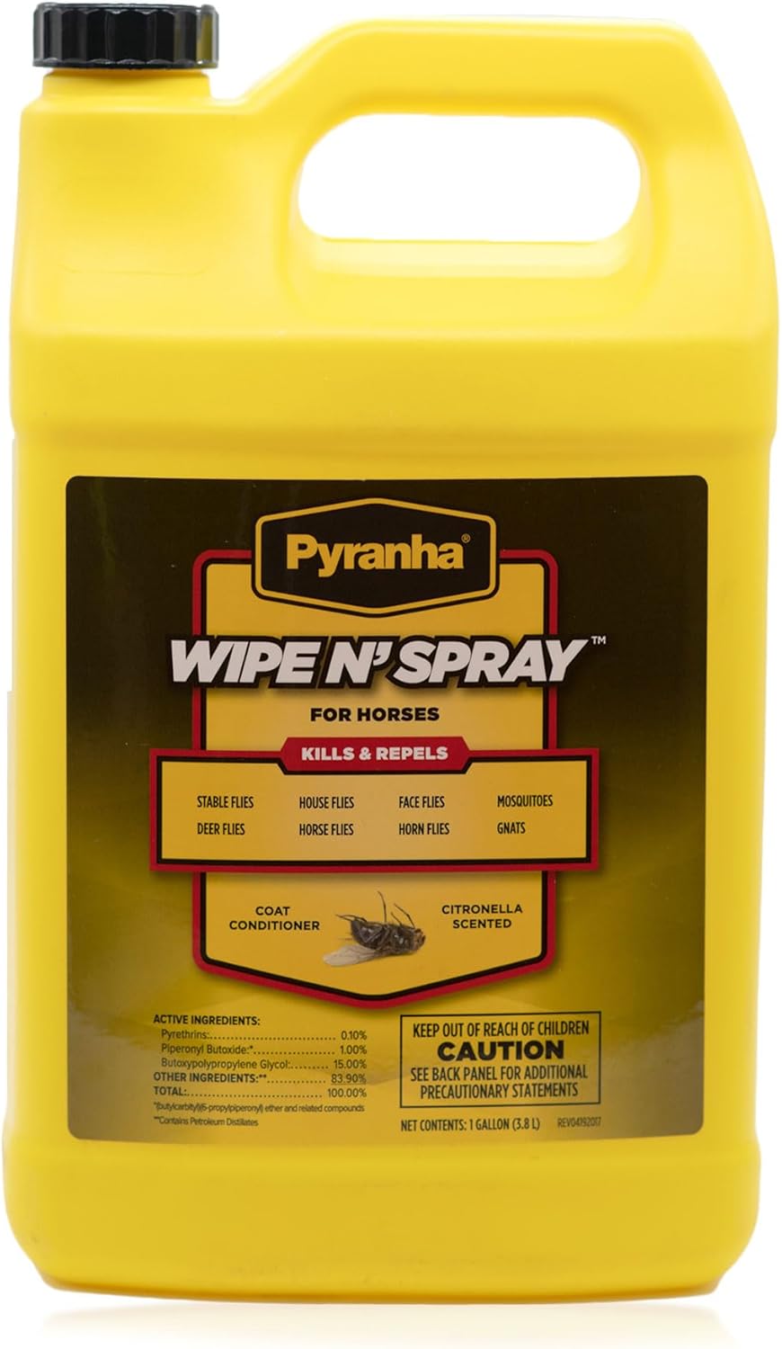 Pyranha Wipe N Spray fly protection front view container