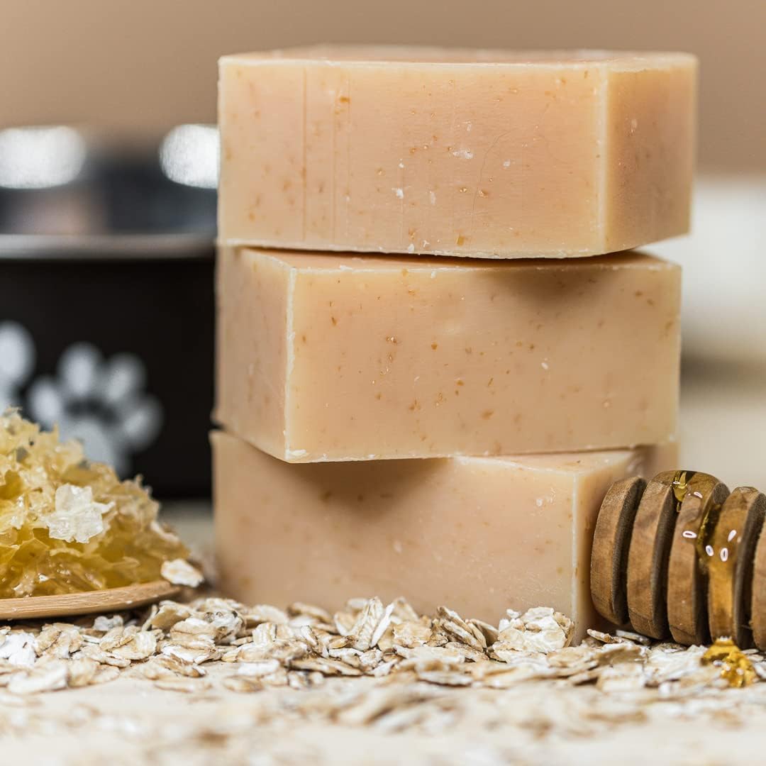 Organic dog shampoo bar packaging and ingredients label
