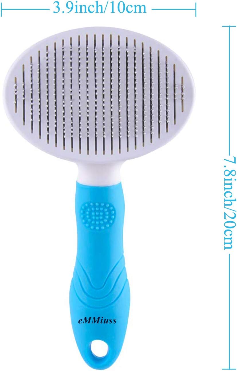 Ergonomic non-slip rubber handle of the eMMiuss pet grooming tool