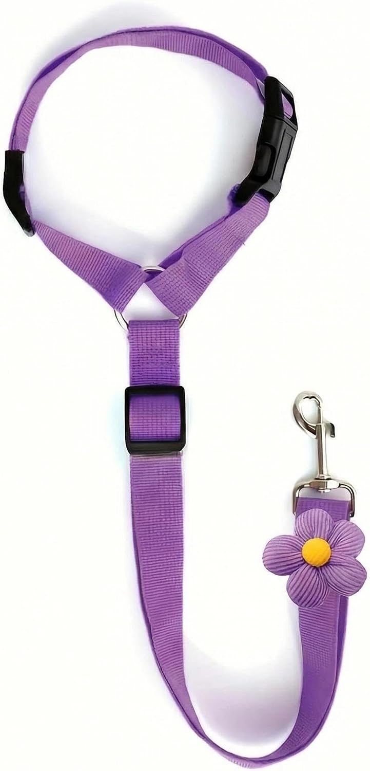 Close up of 360 degree swivel clip on purple pet car safety leash