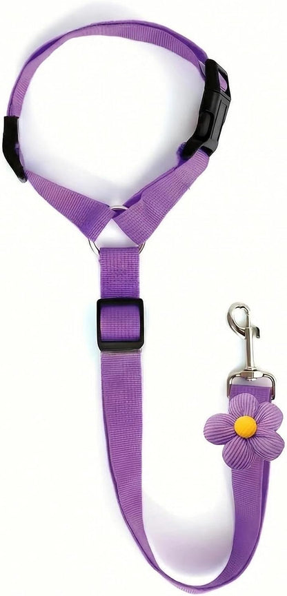Close up of 360 degree swivel clip on purple pet car safety leash