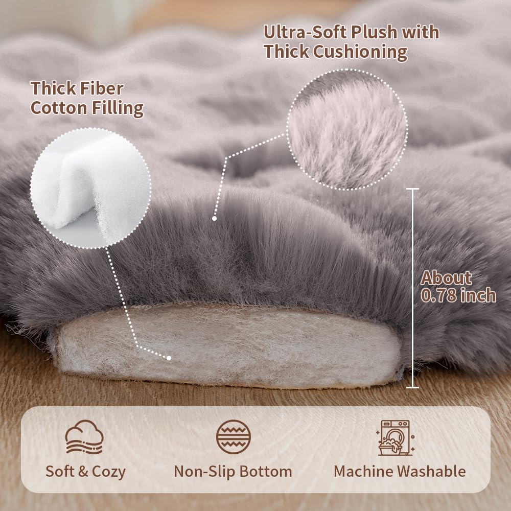 Bottom view of Somahe cat mat showing non-slip silicone dots