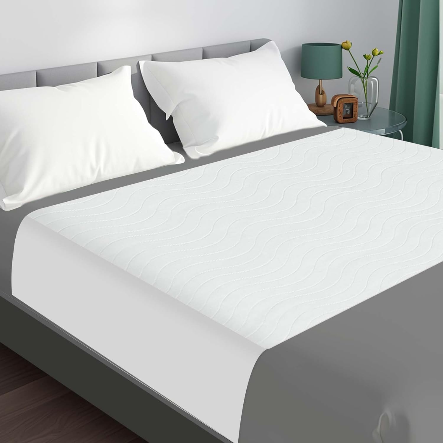LotuFlor washable waterproof incontinence bed pad front view