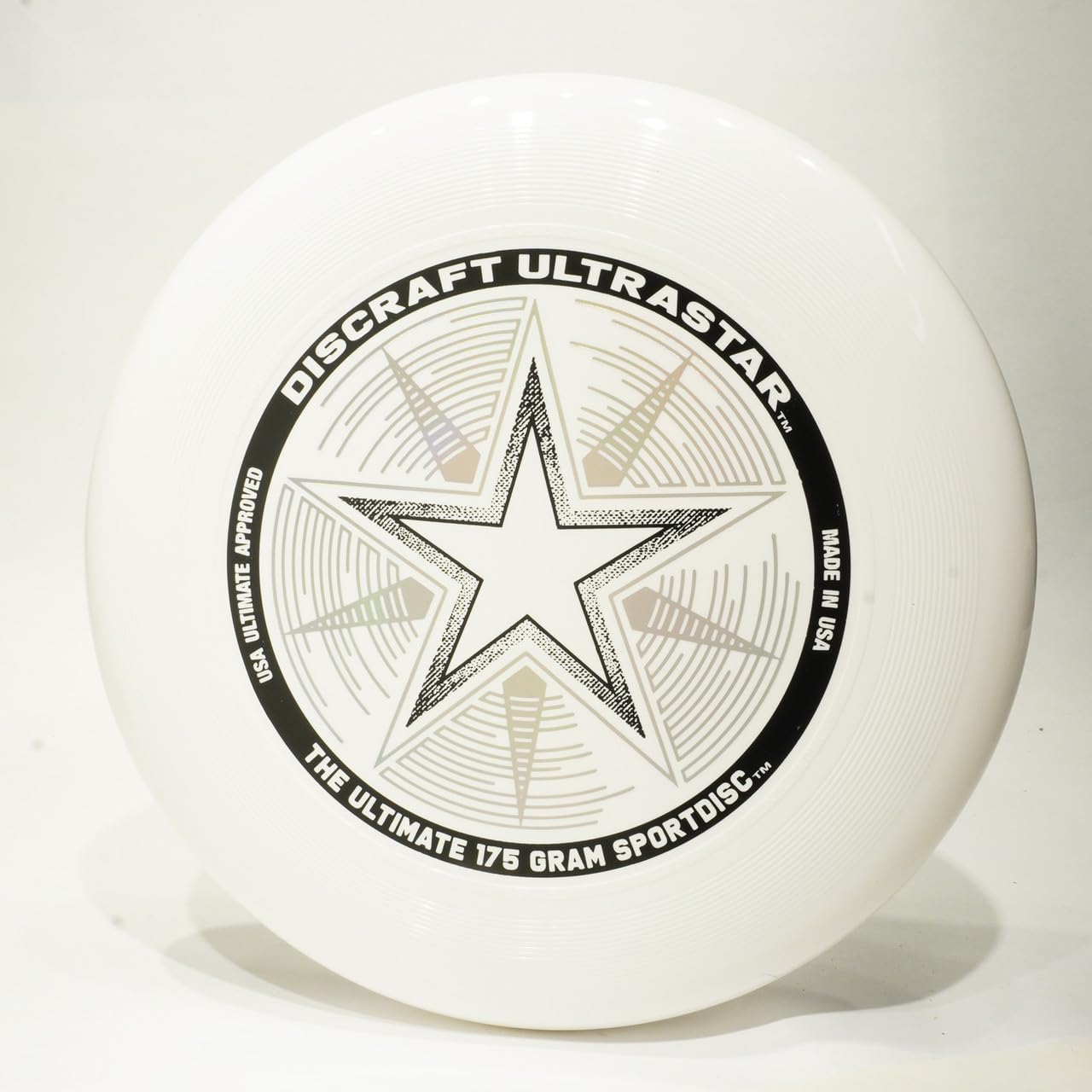 Discraft flying disc aerodynamic contoured grip rim details close up view.