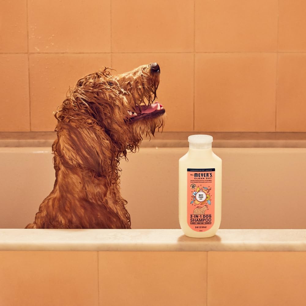 Mrs. Meyer's Clean Day dog shampoo 14 ounce bottle texture and consistency