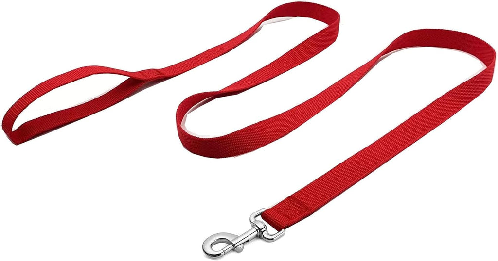 MANDAO premium pet lead highlighting the 360-degree tangle-free metal swivel clasp.