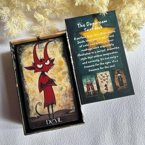 Close up of Jrskvaro tarot deck card texture and print