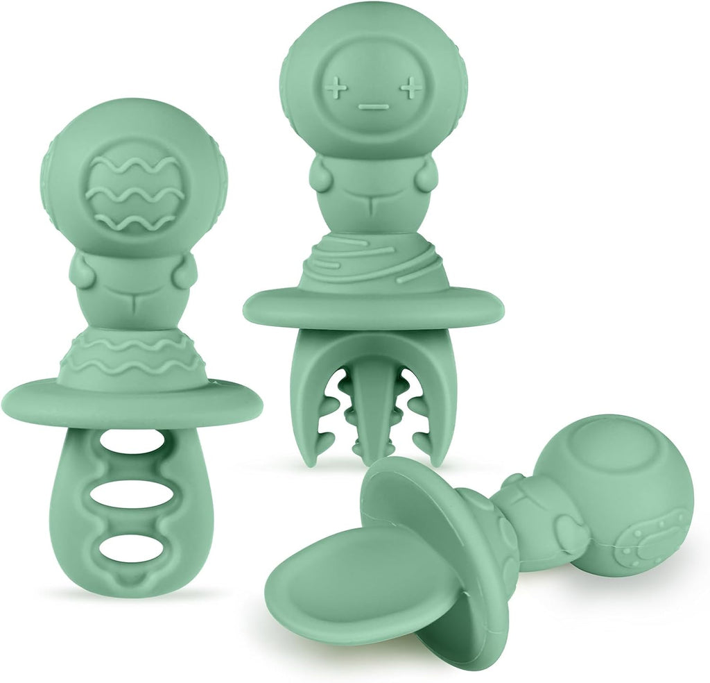 Haakaa Silicone Baby Spoons front view of the self feeding training set for infants.