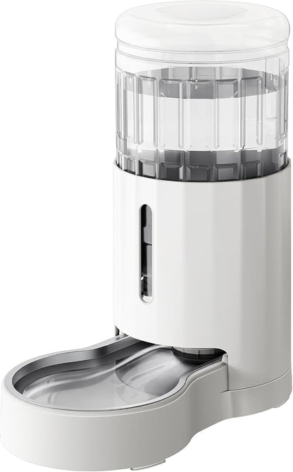 RIZZARI vertical tower pet water fountain displaying visible water level monitoring