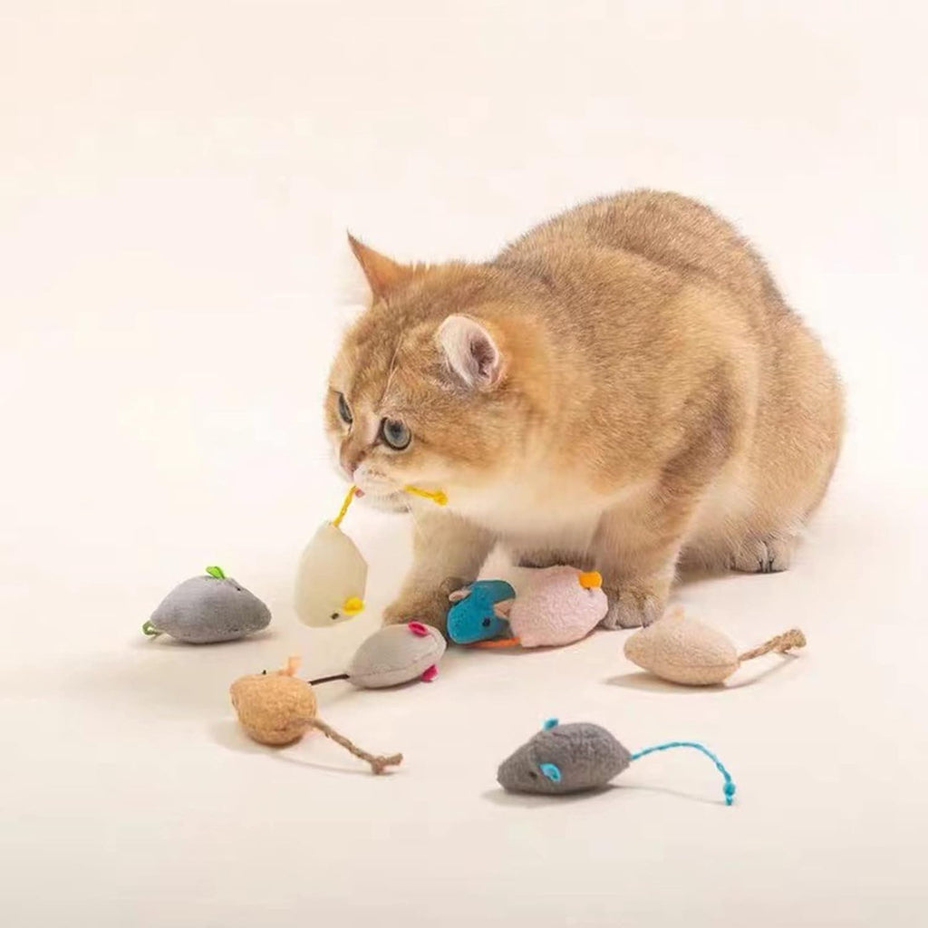 Premium imported pet mouse toys tailored for indoor hunting play