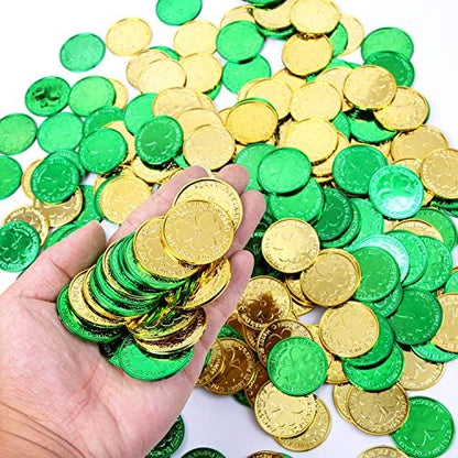 Clear glass jar filled with green and gold Elcoho leprechaun coins used as a party centerpiece decoration