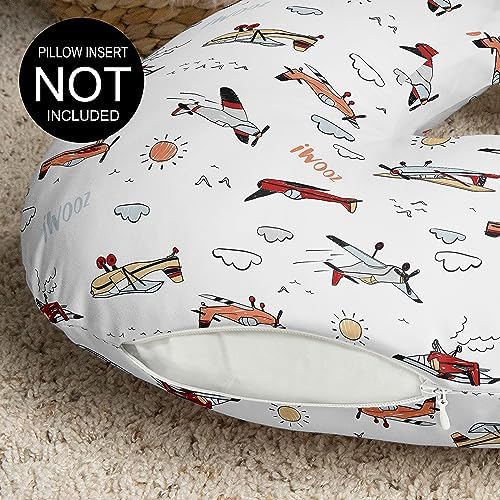 Hidden zipper detail on aviation themed nursing pillow cover