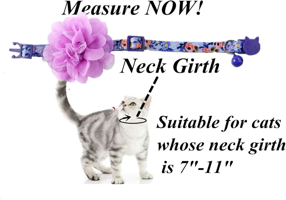 Detachable purple mesh flower charm displayed alongside the small dog and cat collar
